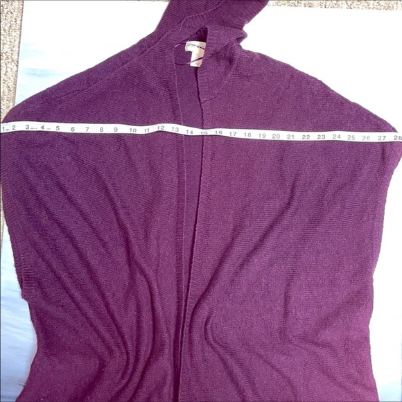 Beautiful Long open front vest style cardigan - Picture 8 of 11